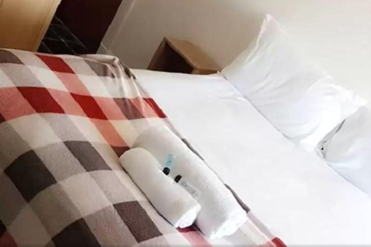 Oyo Gothenburg Hotel Дънфърмлин Екстериор снимка
